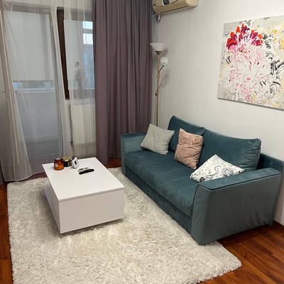 Location d’un appartement meublé et confortable de 2 pièces, 55 m², Constanța, Roumanie
